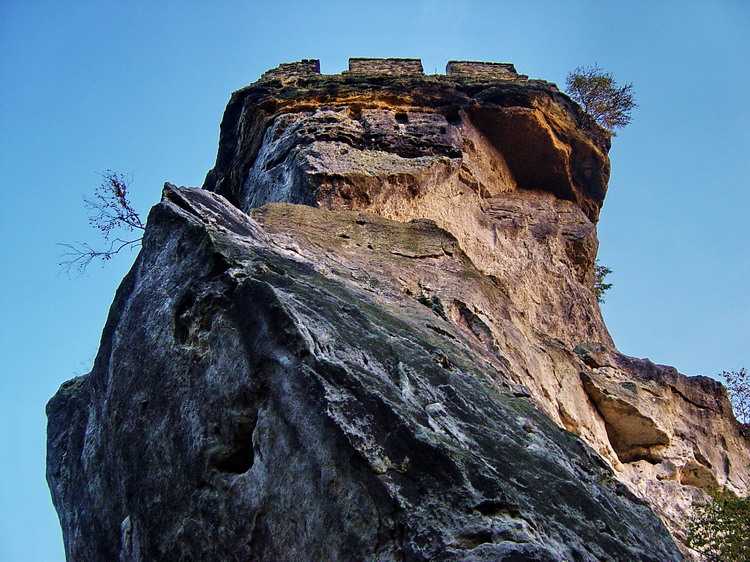Jestřebí Skalní hrad 03